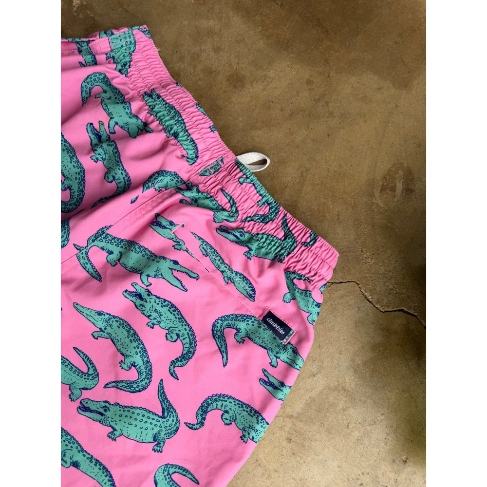 Chubbies Swim Trunks Alligator Print Size Small Pink 5.5